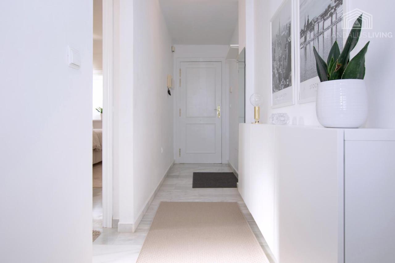 Scandinavian Style Apartment With Amazing Sea Views And South West Facing Sunny Terrace In Miraflores Walking Distance To The Beach! Málaga Kültér fotó