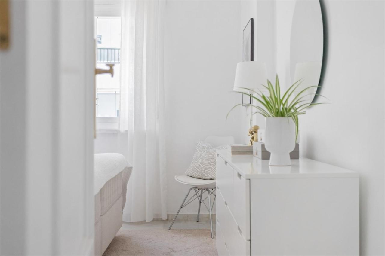 Scandinavian Style Apartment With Amazing Sea Views And South West Facing Sunny Terrace In Miraflores Walking Distance To The Beach! Málaga Kültér fotó